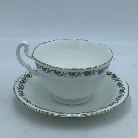 Vintage Mayfair England Bone China Teacup and Saucer with Purple Flowers - Picture 5 of 9